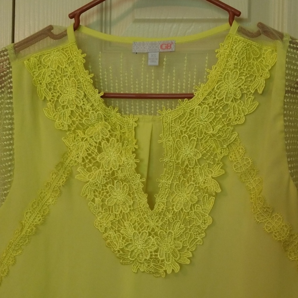 Blouse - Picture 2 of 4